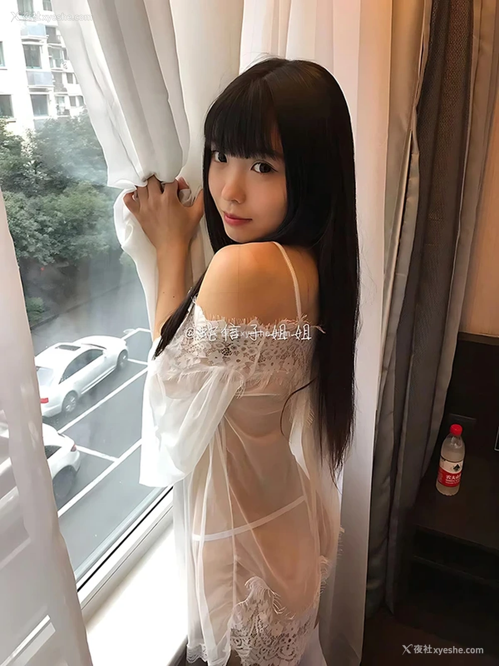 1P - 福利姬蛇信子姐姐兔牙蛇蛇私拍尺度图集