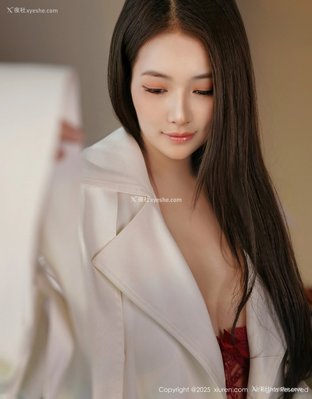 1P - [XiuRen秀人网] No.10174 娅轩ELVA [49P]