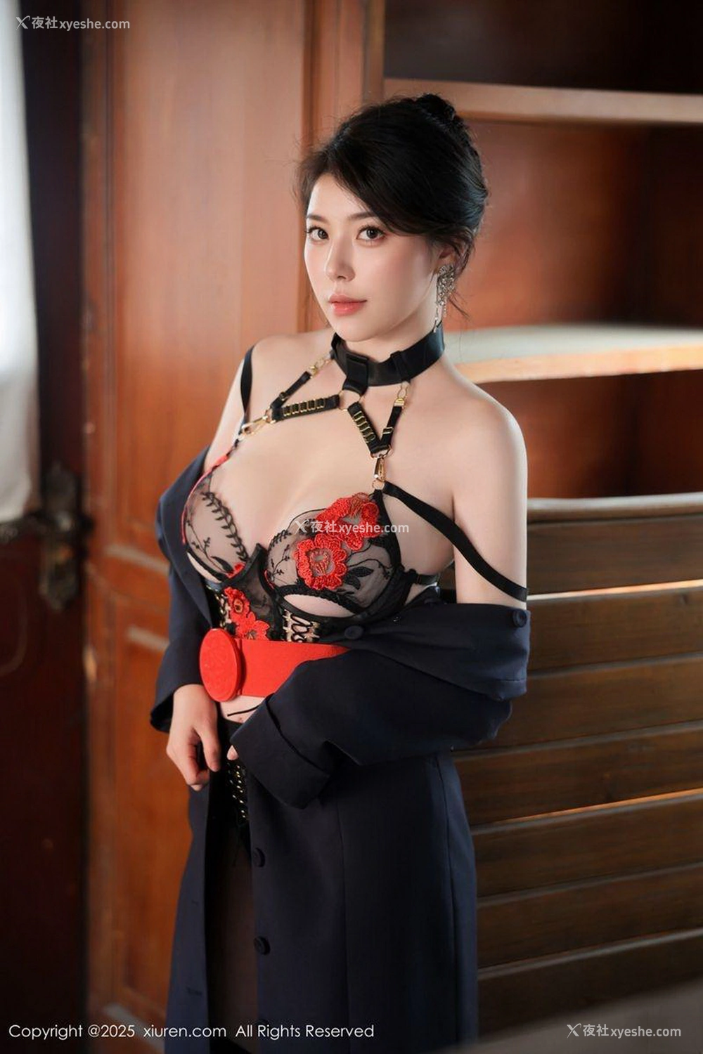 1P - [XiuRen秀人网] No.10155 白茹雪abby [79P]