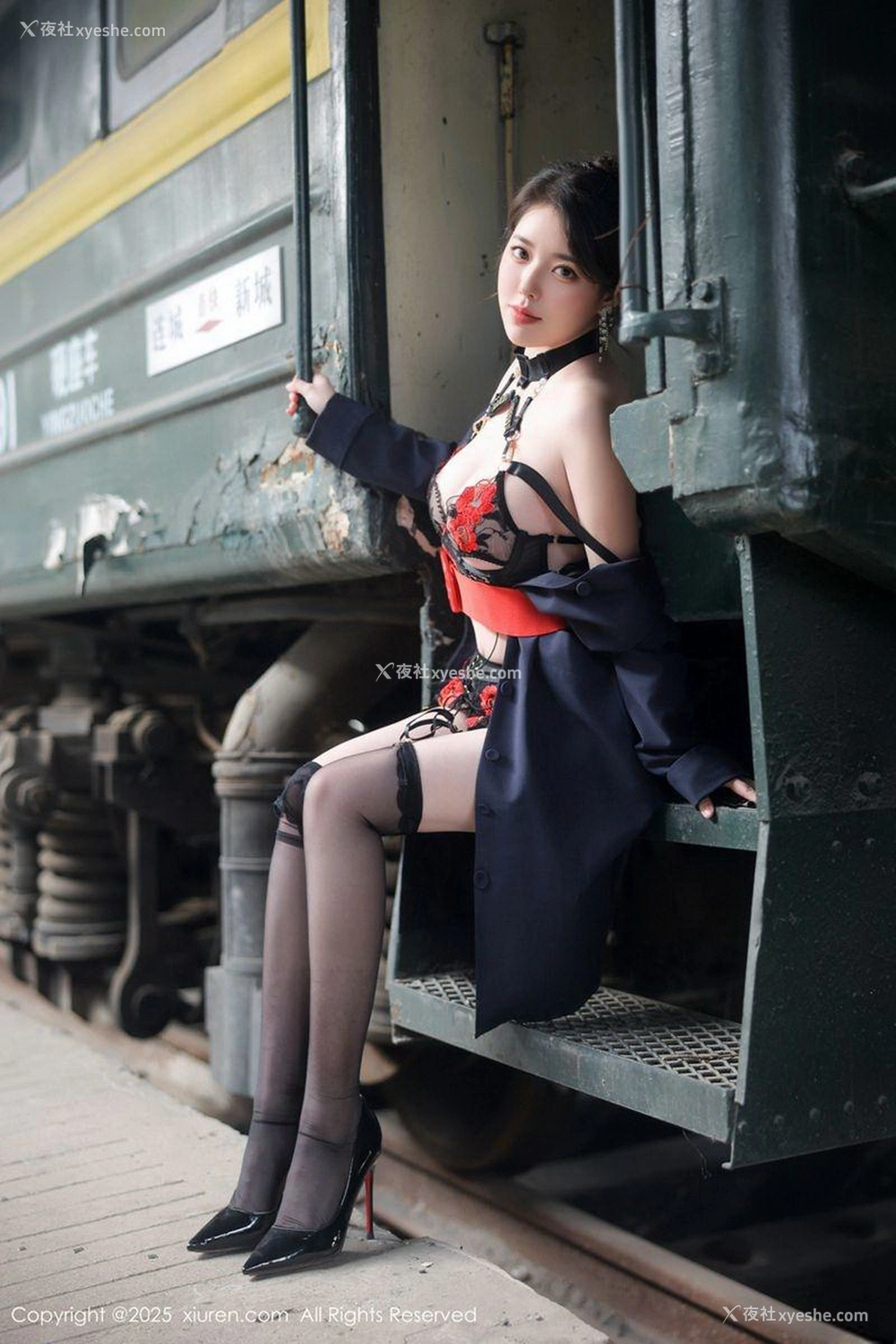 1P - [XiuRen秀人网] No.10155 白茹雪abby [79P]