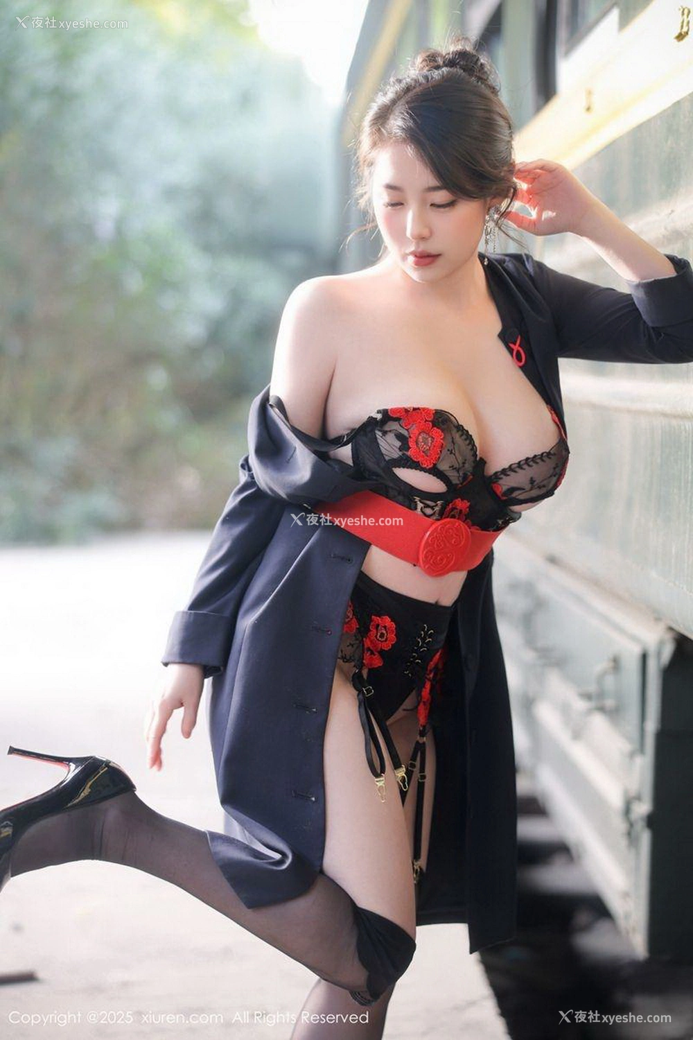 1P - [XiuRen秀人网] No.10155 白茹雪abby [79P]