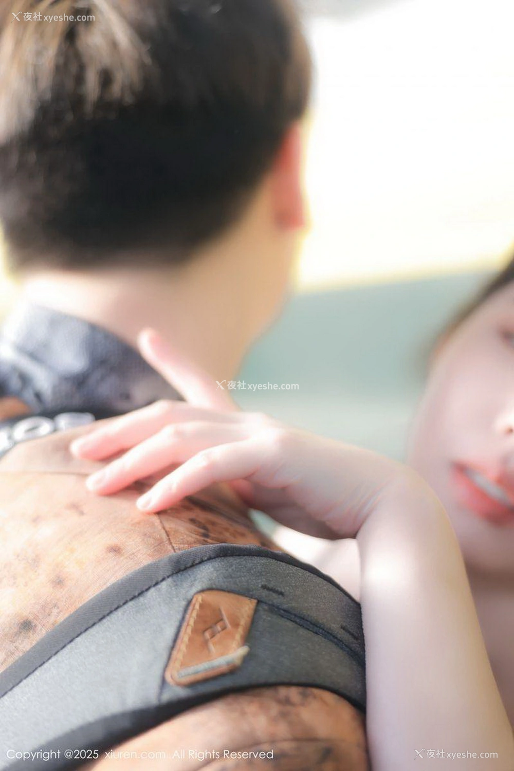 1P - [XiuRen秀人网] No.10155 白茹雪abby [79P]