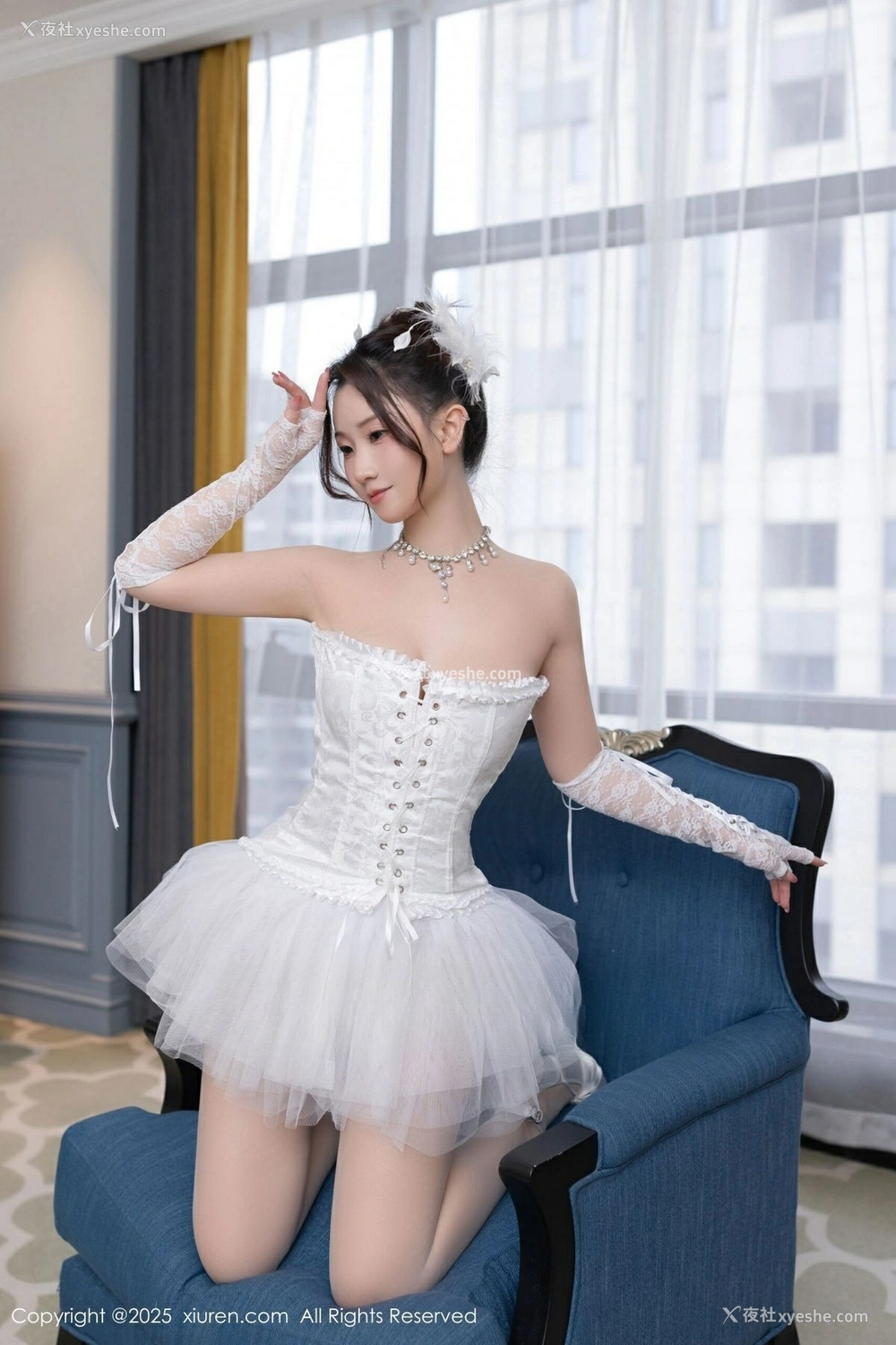 1P - [XiuRen秀人网] No.10161 杏子Yada [83P]