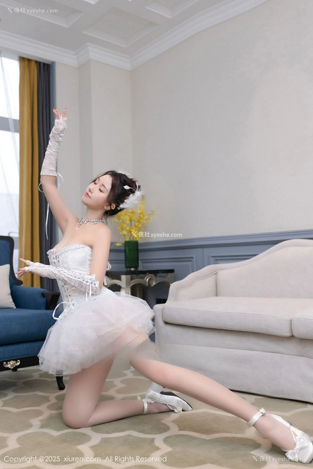 1P - [XiuRen秀人网] No.10161 杏子Yada [83P]