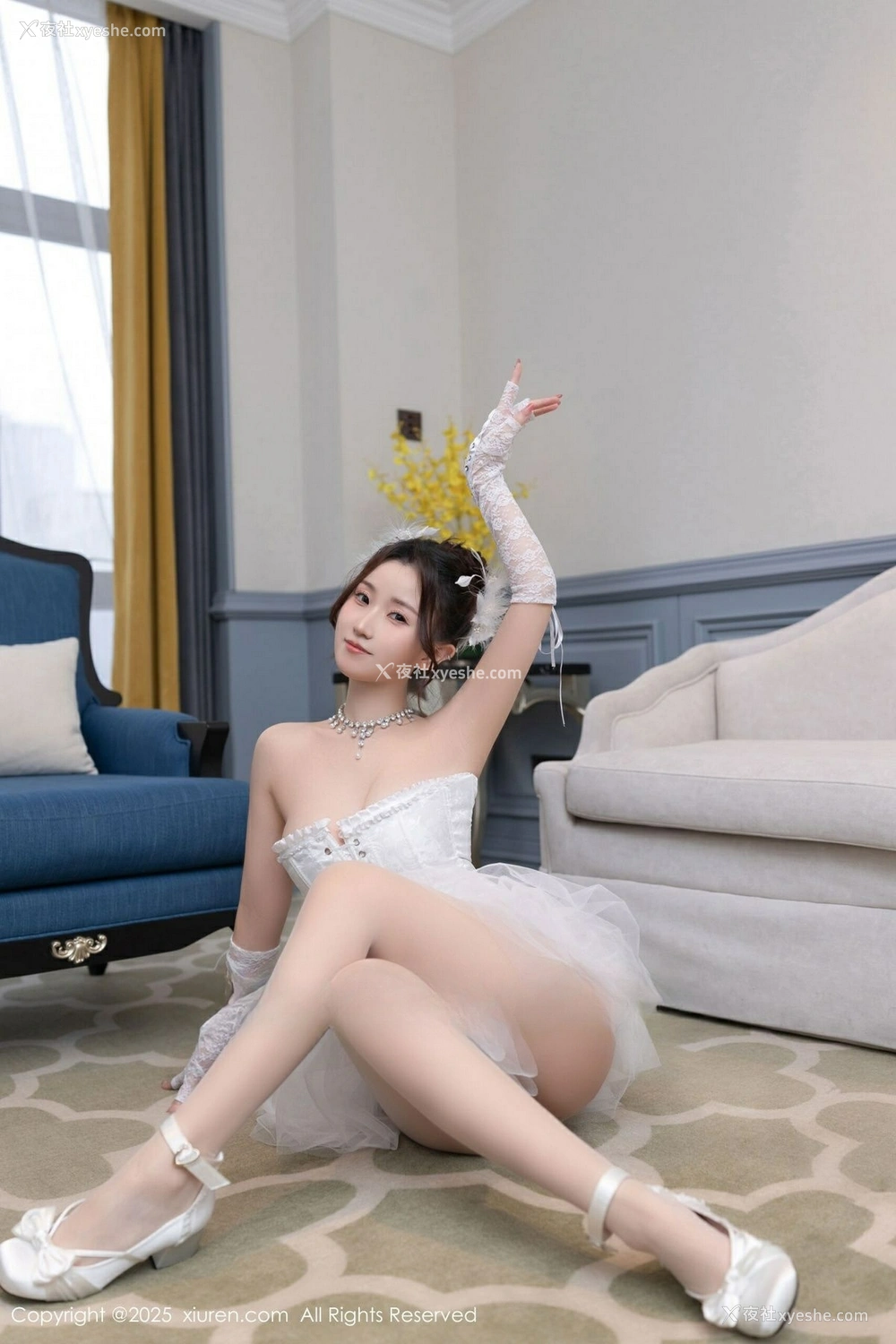 1P - [XiuRen秀人网] No.10161 杏子Yada [83P]