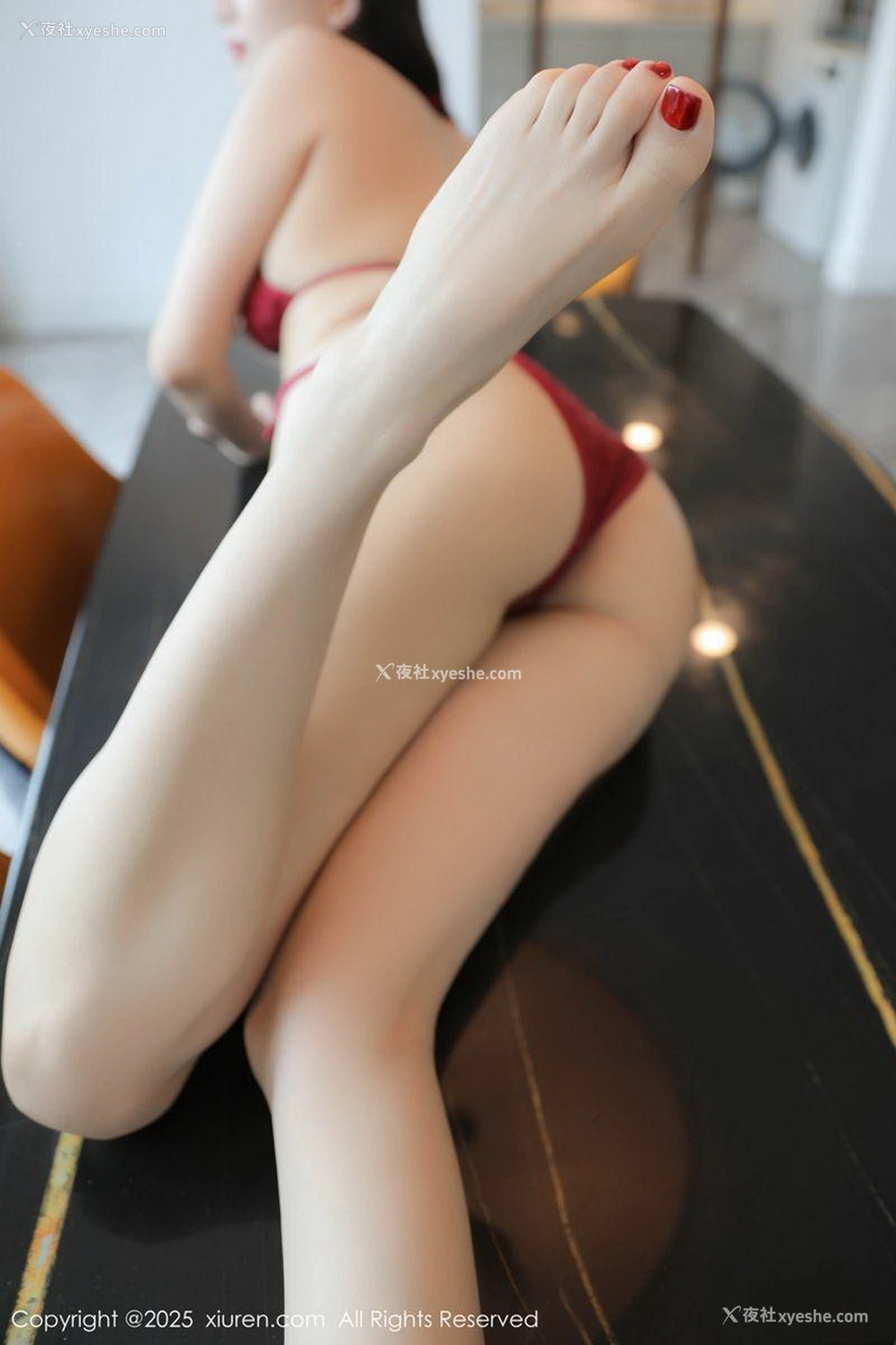1P - [XiuRen秀人网] No.10172 Candy糖糖 [83P]
