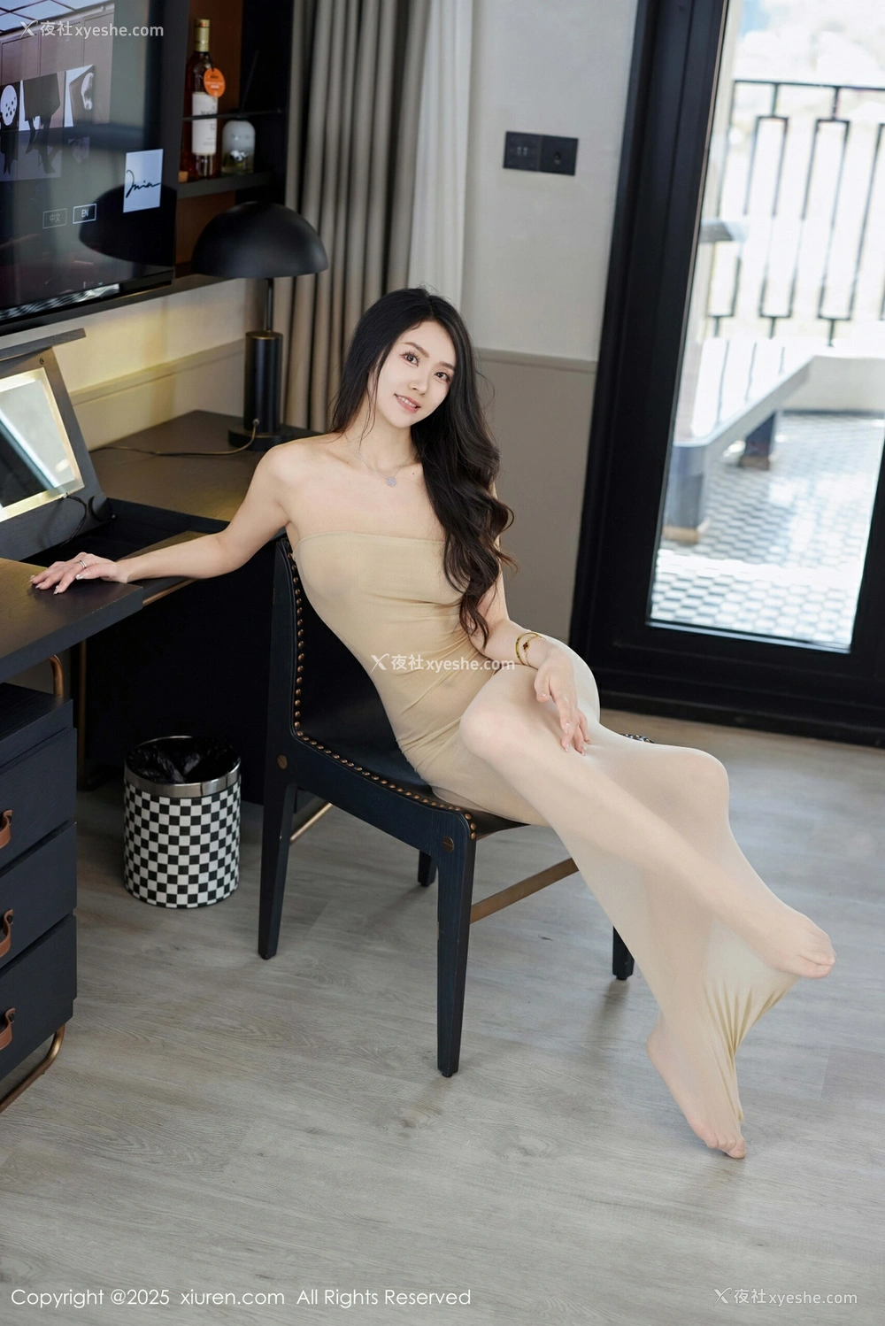 1P - [XiuRen秀人网] No.10175 方子萱 [64P]