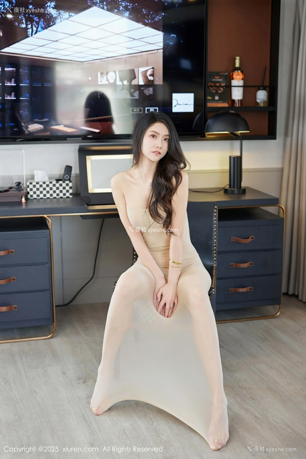 1P - [XiuRen秀人网] No.10175 方子萱 [64P]