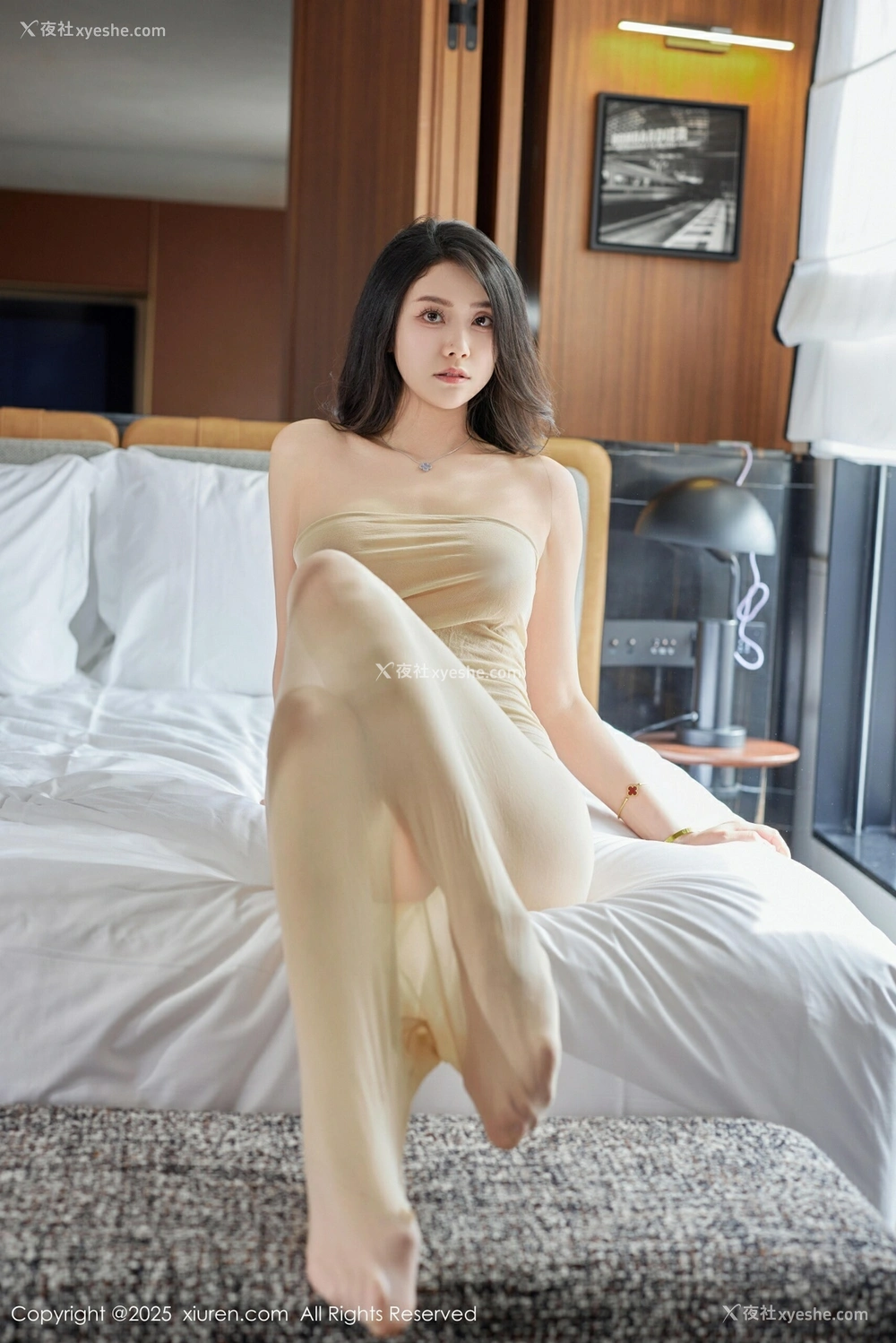 1P - [XiuRen秀人网] No.10175 方子萱 [64P]