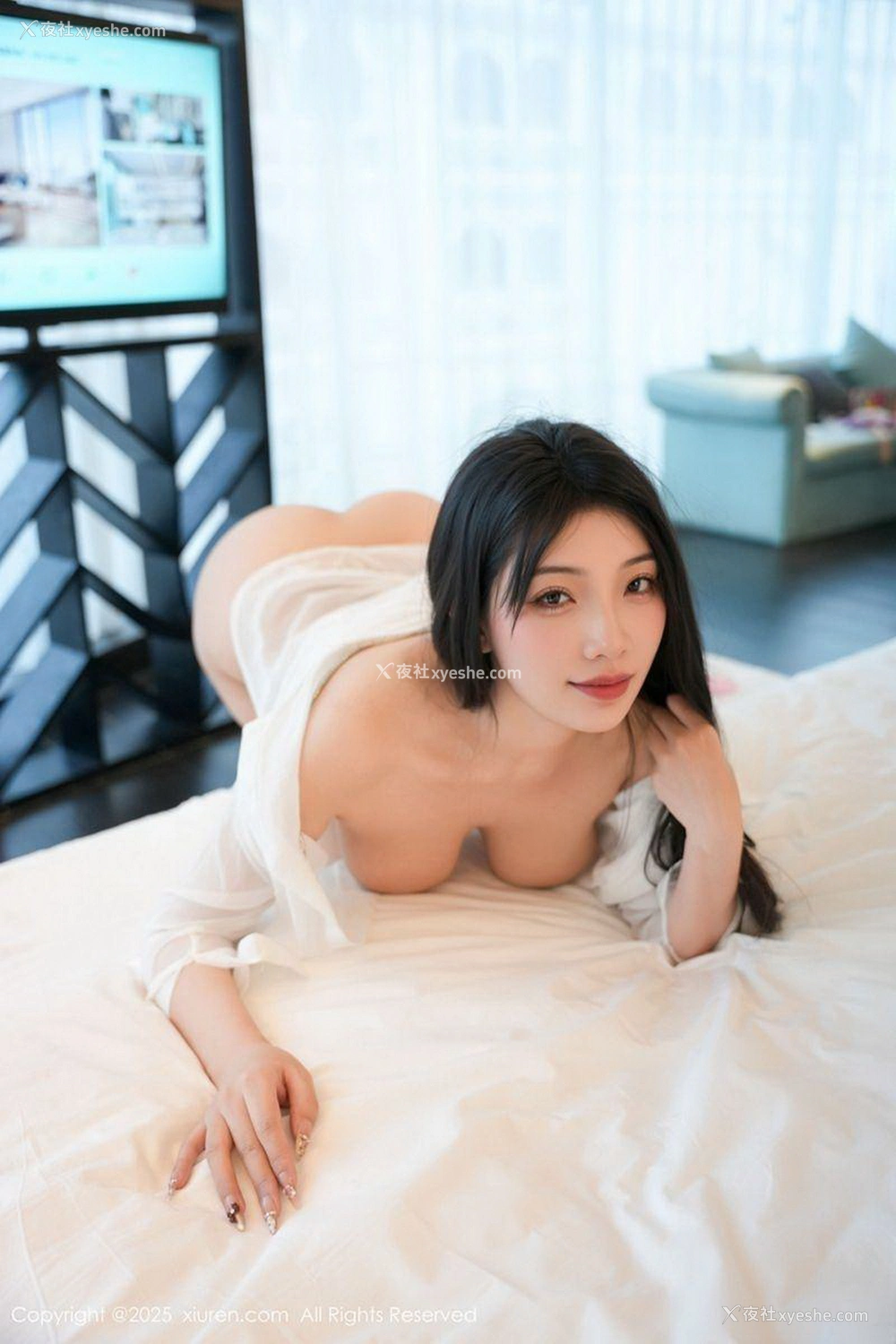 1P - [XiuRen秀人网] No.10163 小泡芙kiko [70P]