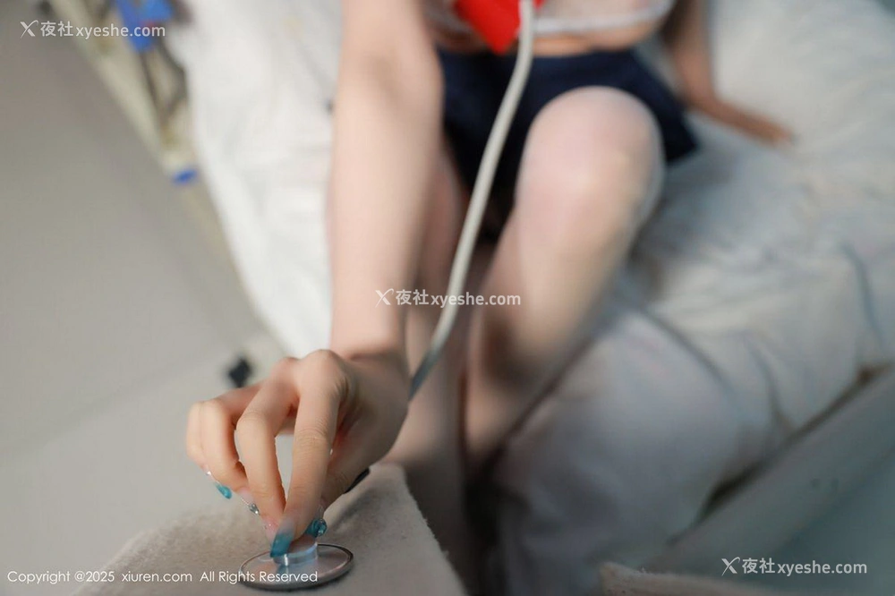 1P - [XiuRen秀人网] No.10159 唐翩翩 [54P]