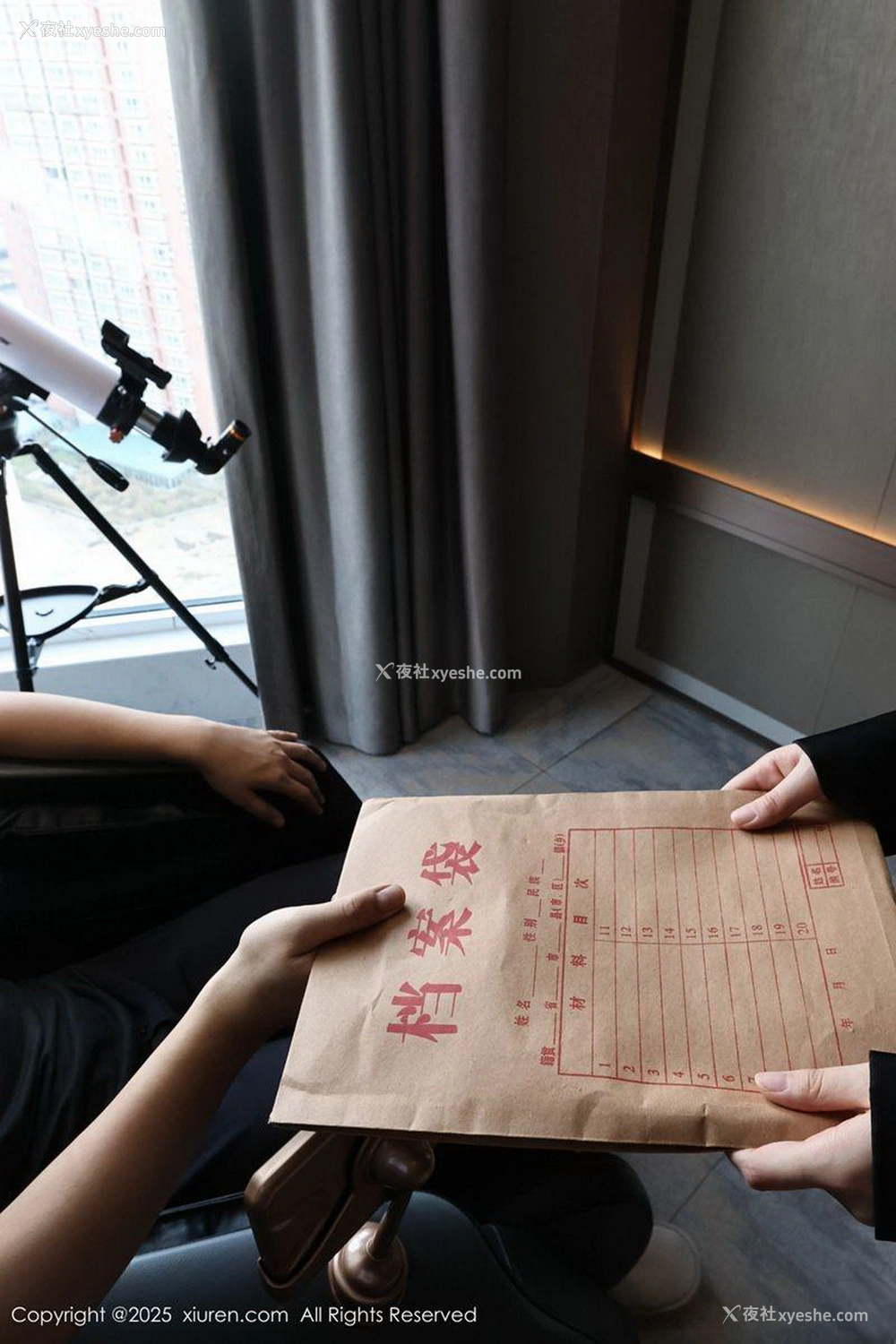 1P - [XiuRen秀人网] No.10167 小芭乐 [76P]