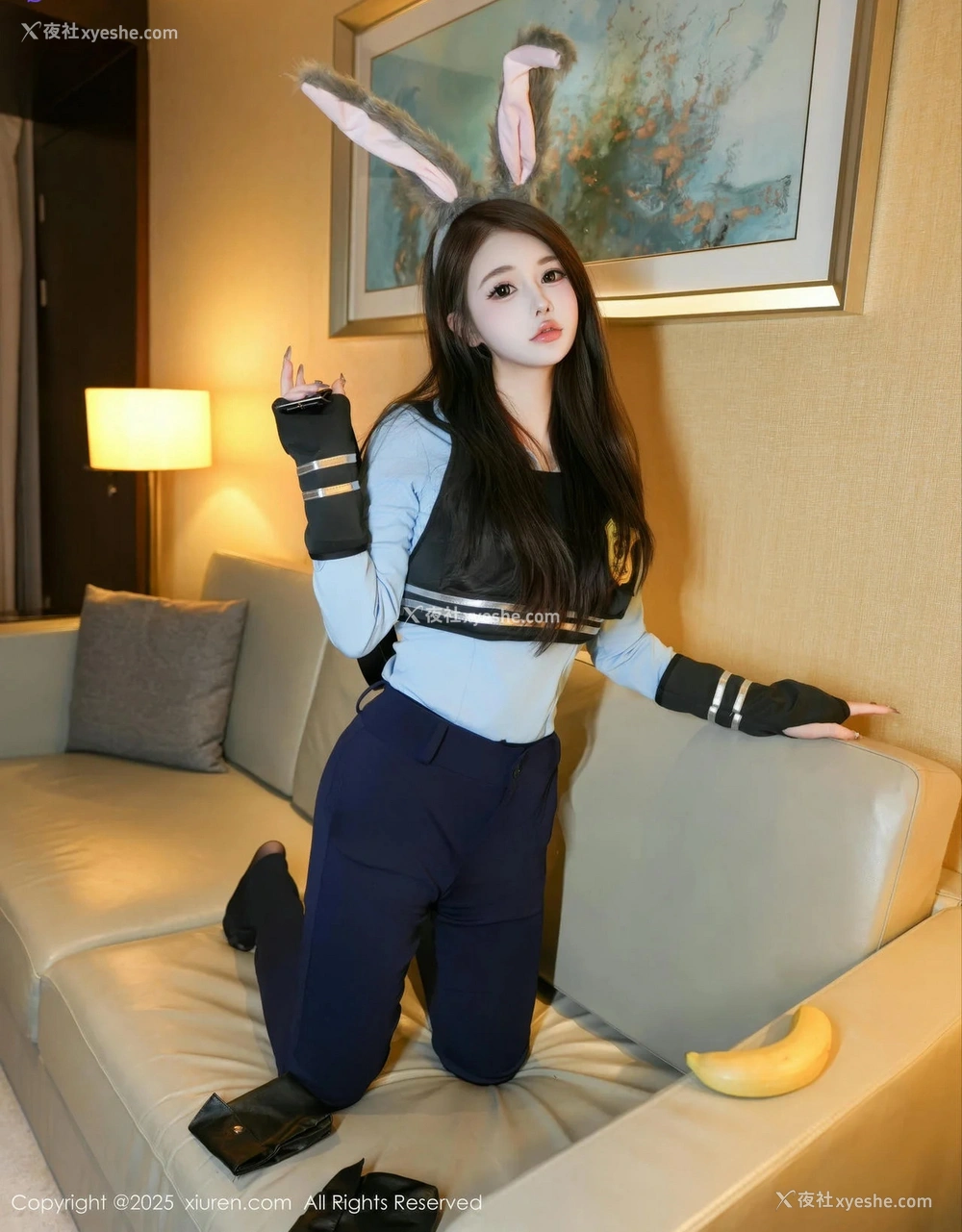 1P - [XiuRen秀人网] No.10158 甜妮 [70P]