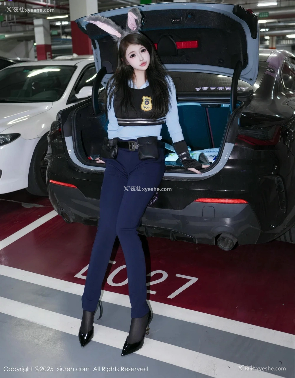 1P - [XiuRen秀人网] No.10158 甜妮 [70P]