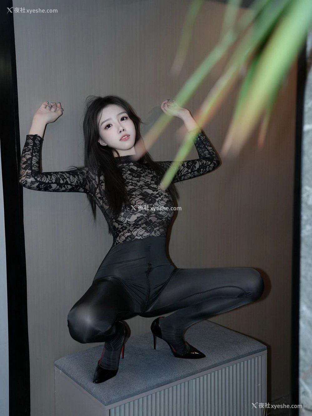 1P - [XiuRen秀人网] No.10171 袁圆 [58P]