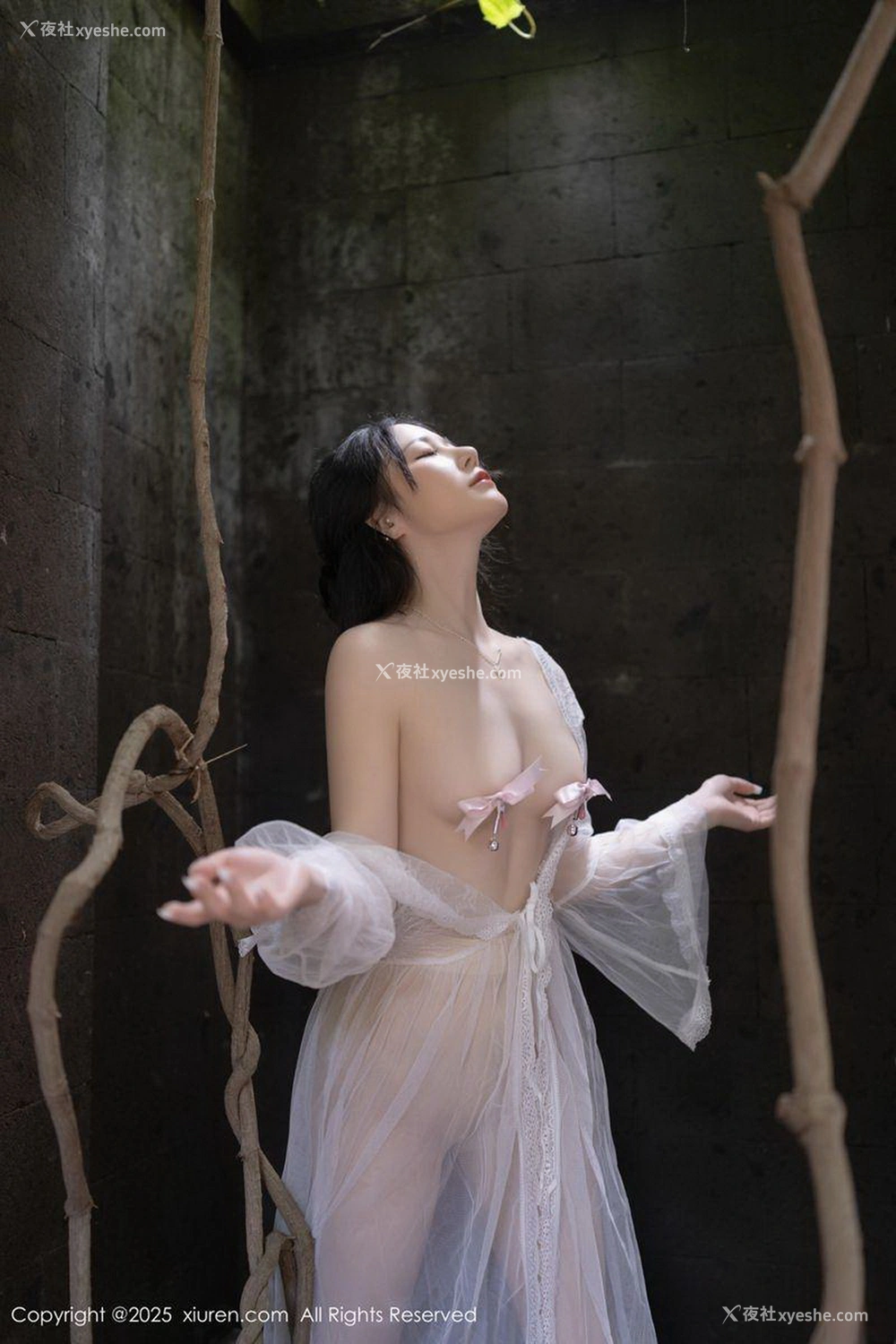 1P - [XiuRen秀人网] No.10173 鱼子酱Fish [81P]