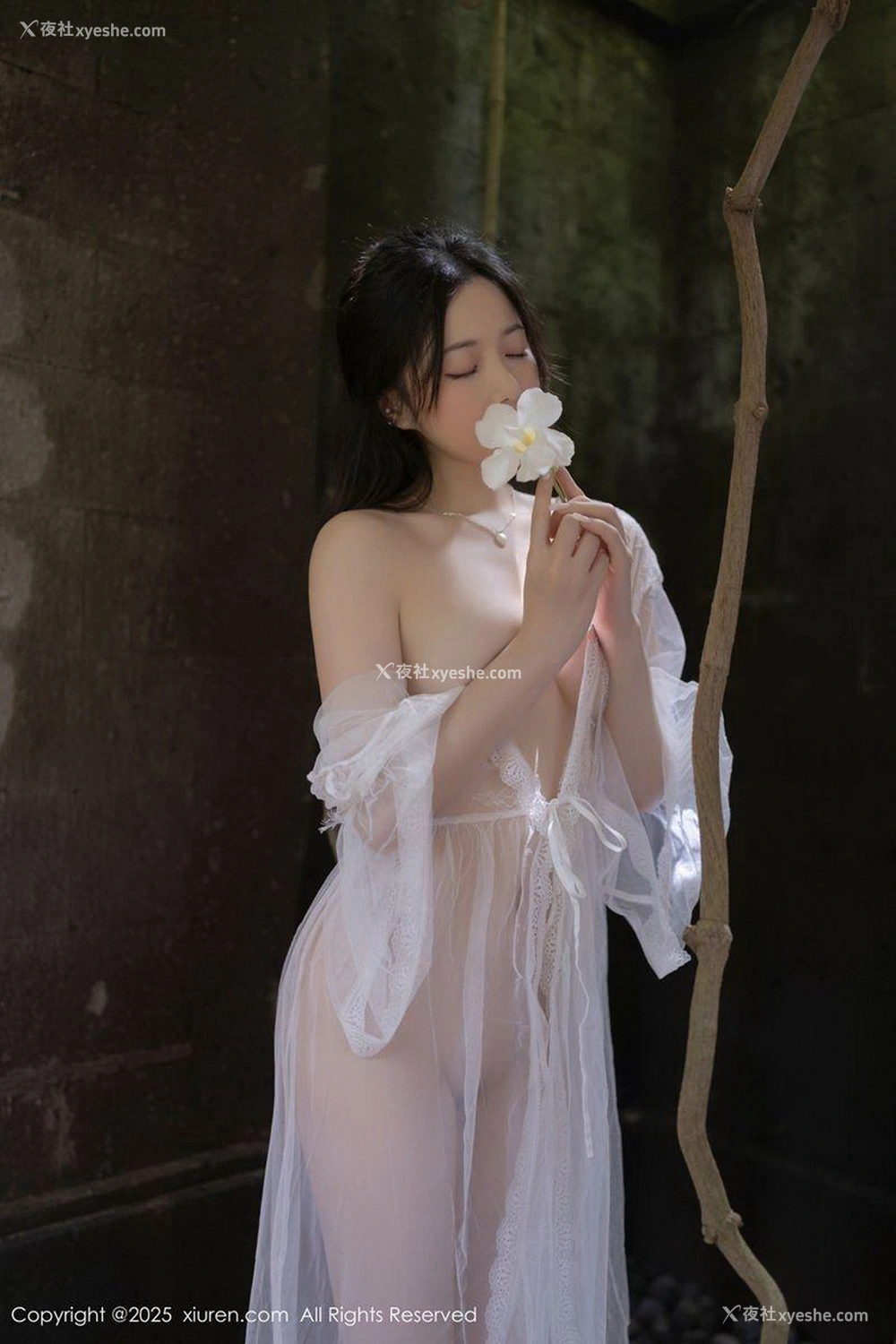 1P - [XiuRen秀人网] No.10173 鱼子酱Fish [81P]