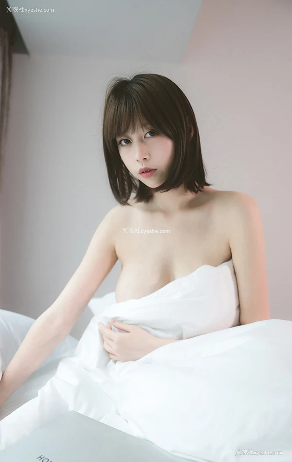 1P - 网红美女奈汐酱nice 消愁 OL诱惑写真