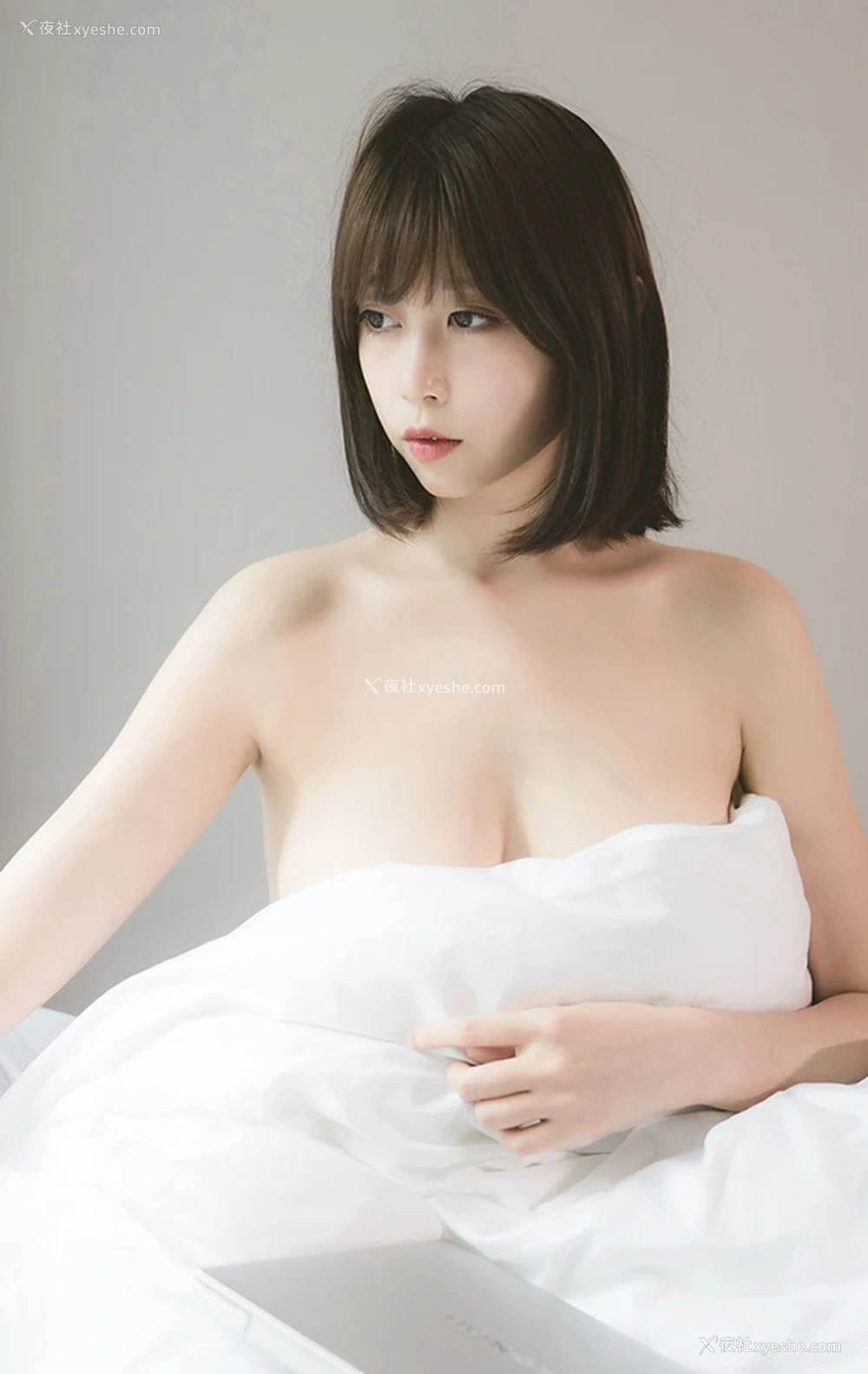 1P - 网红美女奈汐酱nice 消愁 OL诱惑写真