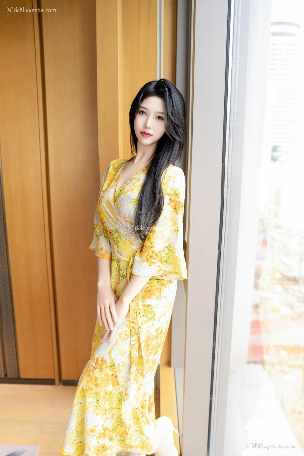 1P - 秀人网 美女名模 抖娘-利世 -《出轨人妻》内购无水印版 [161P]