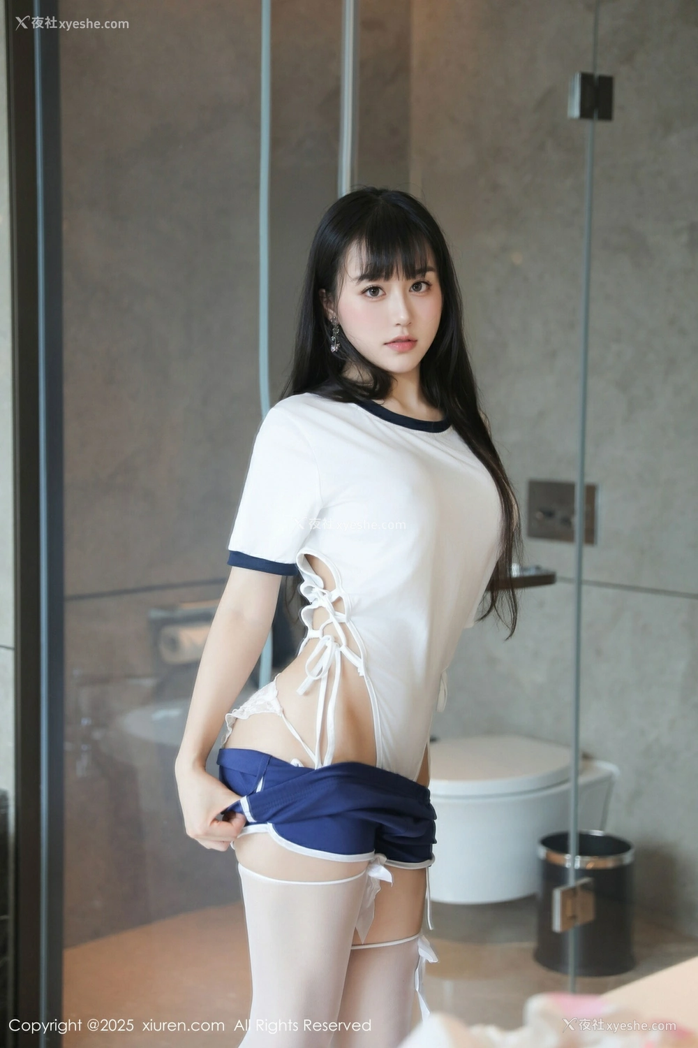 1P - [XiuRen秀人网] No.10184 量子玫瑰 [86P]