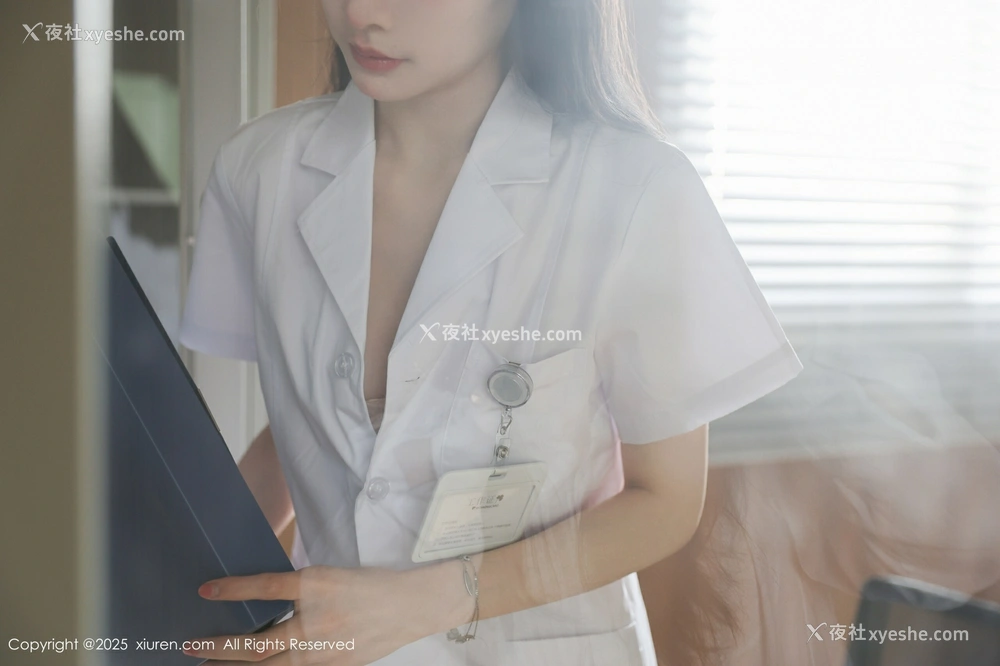 1P - [XiuRen秀人网] No.10190 布丁wow [81P]
