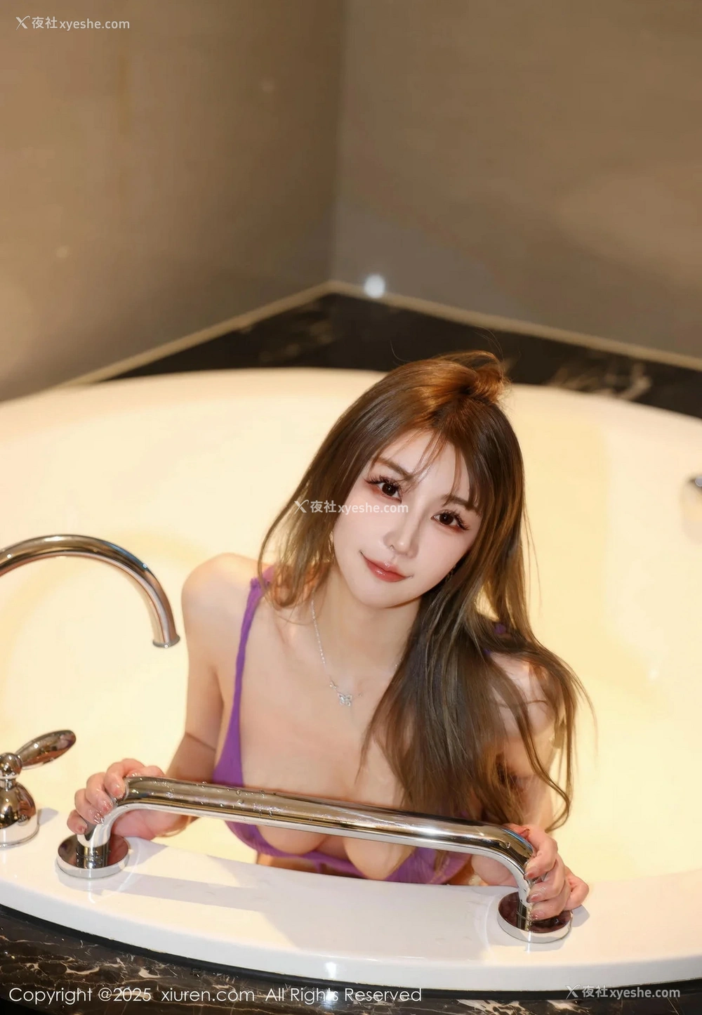 1P - [XiuRen秀人网] No.10193 Zoe柚柚 [82P]