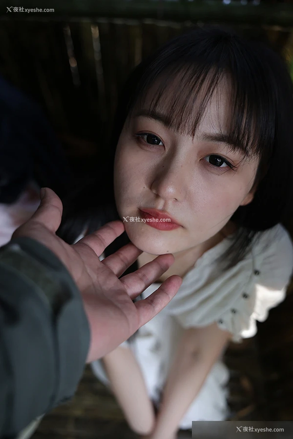 1P - 素人美女模特@糖糖 白衣竹林露出无圣光2