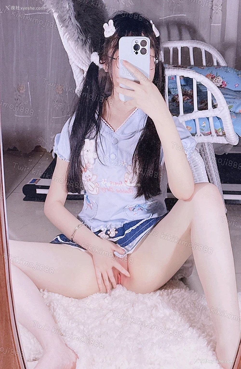 1P - 小可爱福利姬@kikikimoji888 尺度视图合集2