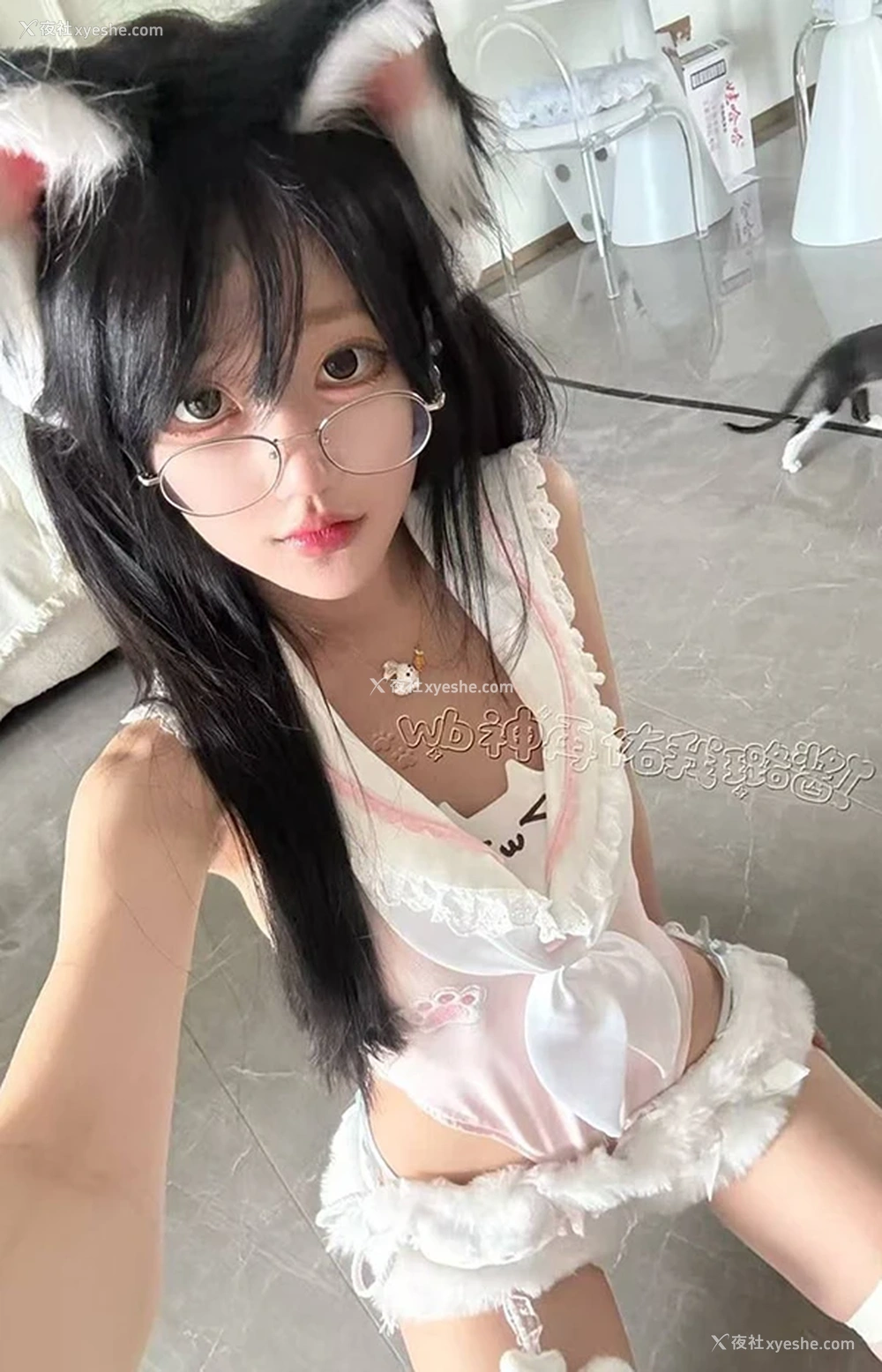 1P - 抖音12w粉福利姬@神再佑我璐酱 尺度合集
