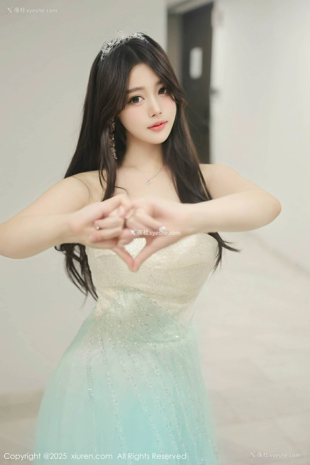 1P - [XiuRen秀人网] No.10222 蛋蛋宝 [79P]