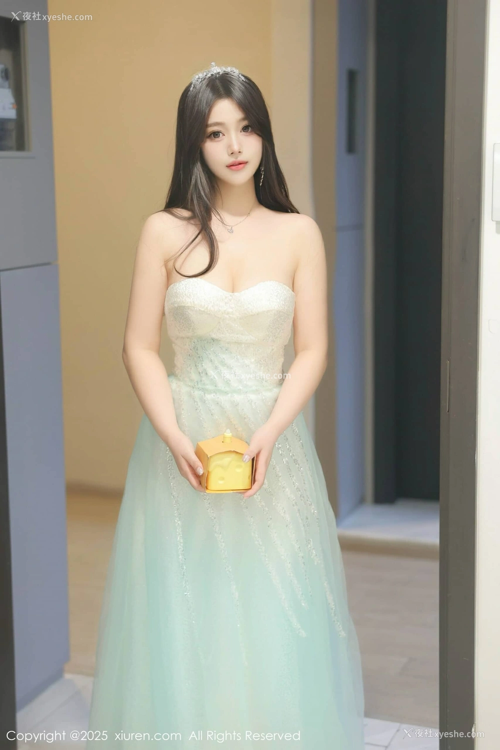 1P - [XiuRen秀人网] No.10222 蛋蛋宝 [79P]