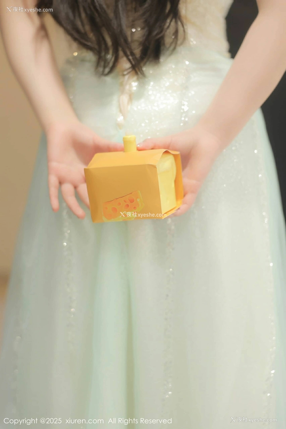 1P - [XiuRen秀人网] No.10222 蛋蛋宝 [79P]