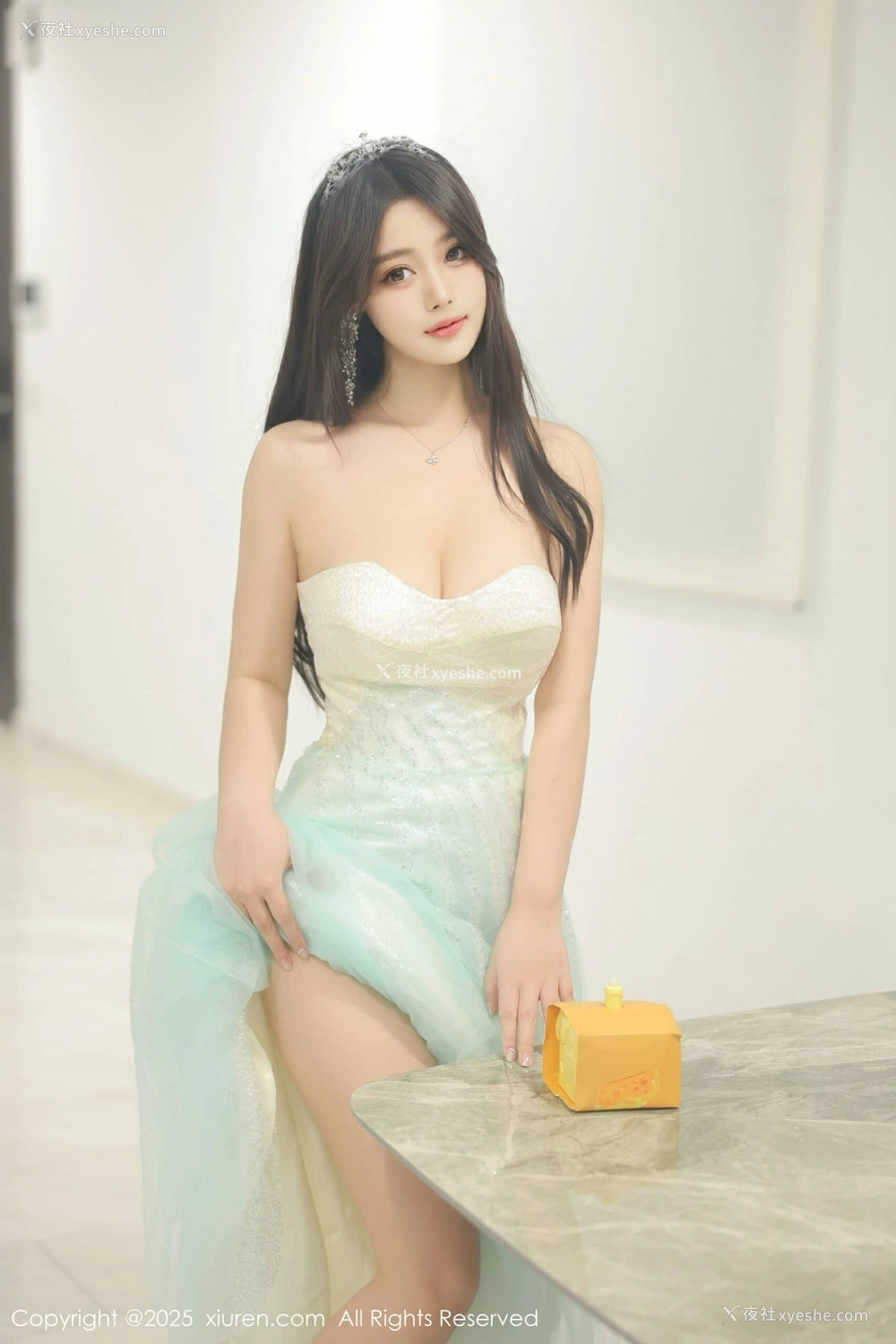 1P - [XiuRen秀人网] No.10222 蛋蛋宝 [79P]