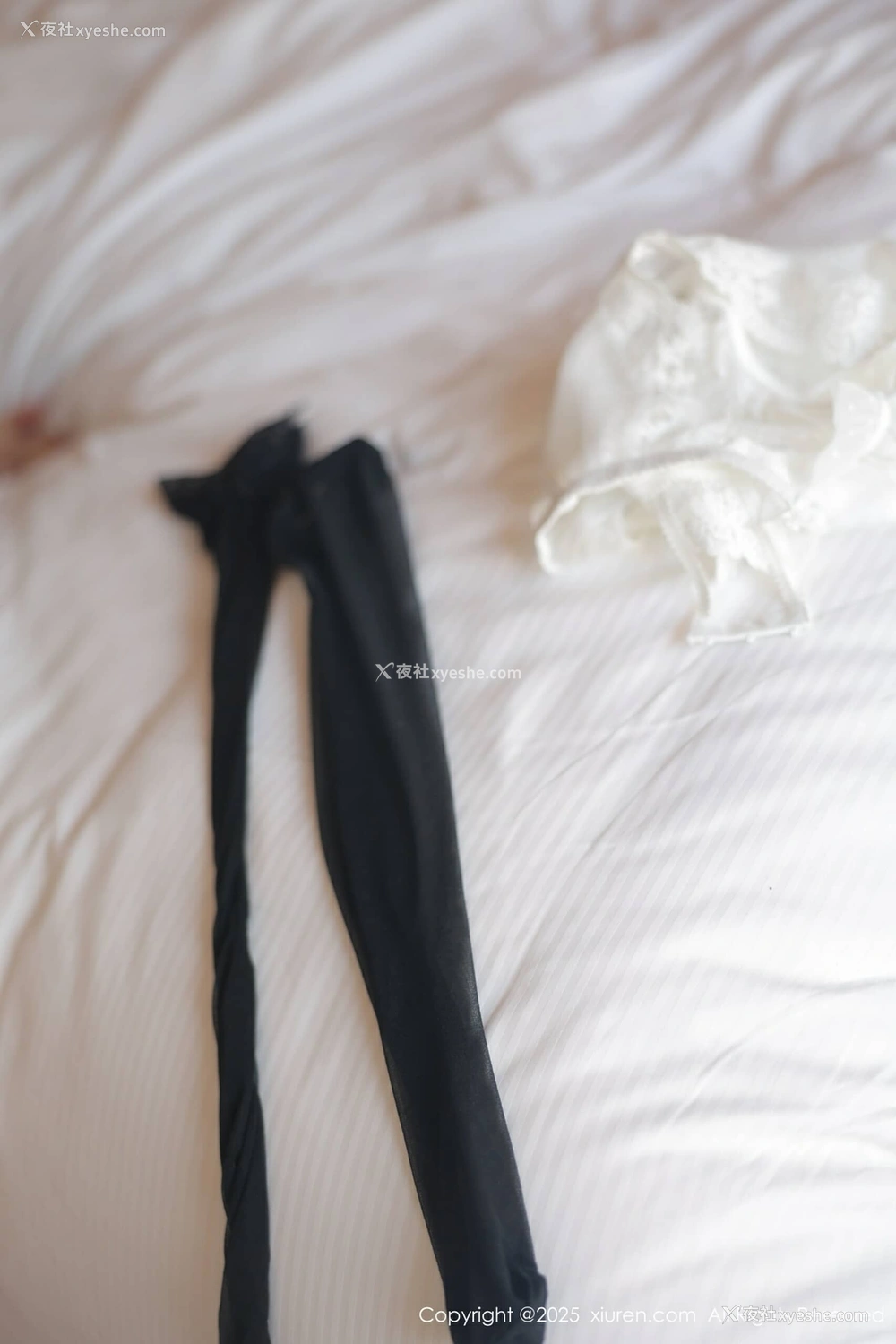 1P - [XiuRen秀人网] No.10225 小阿蓝 [82P]