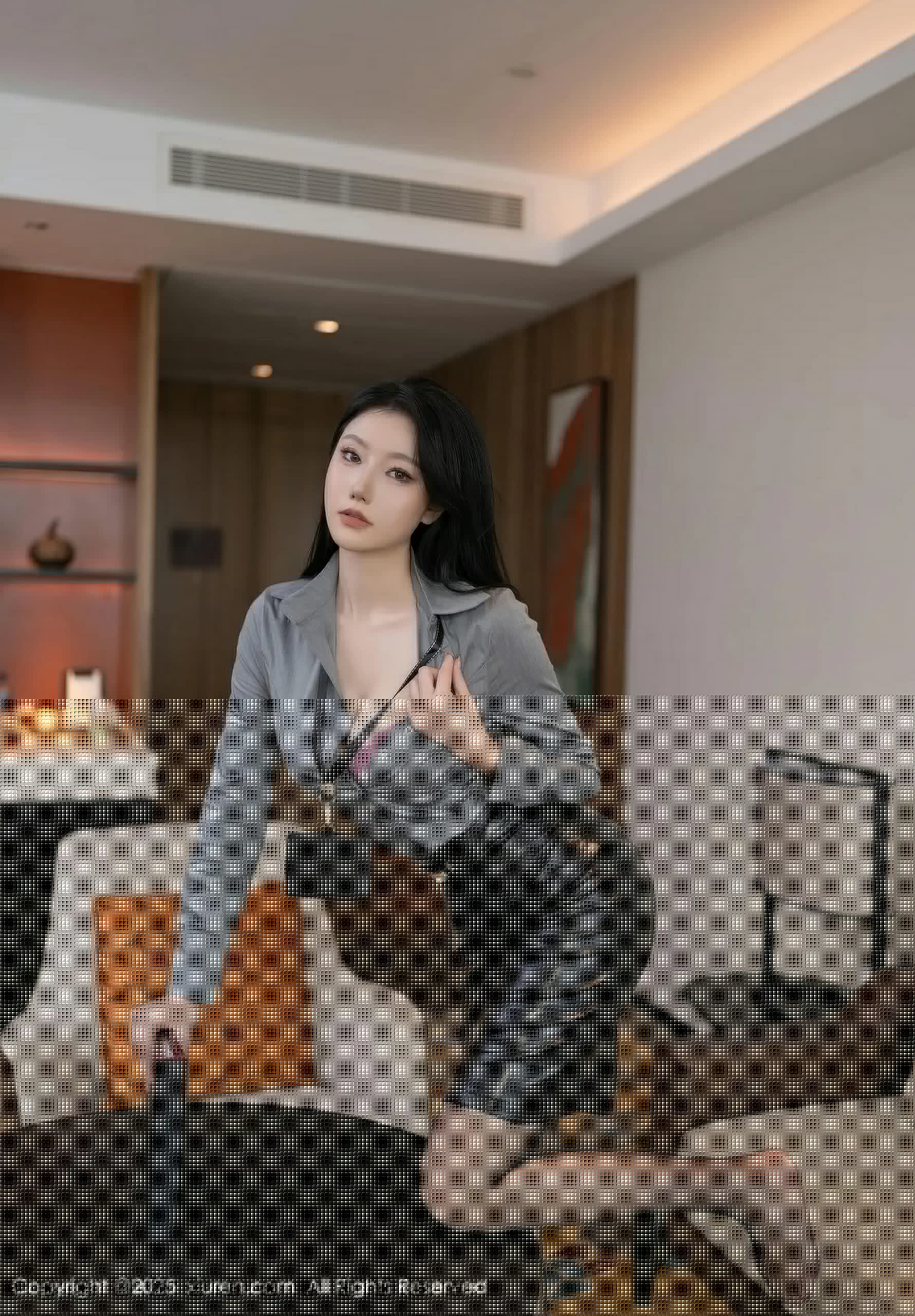 1P - [XiuRen秀人网] No.10245 安然anran [81P]