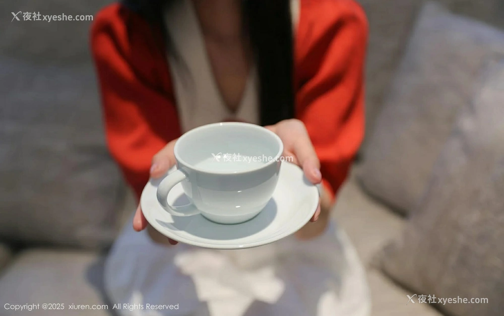 1P - [XiuRen秀人网] No.10247 茂木希子 [88P]