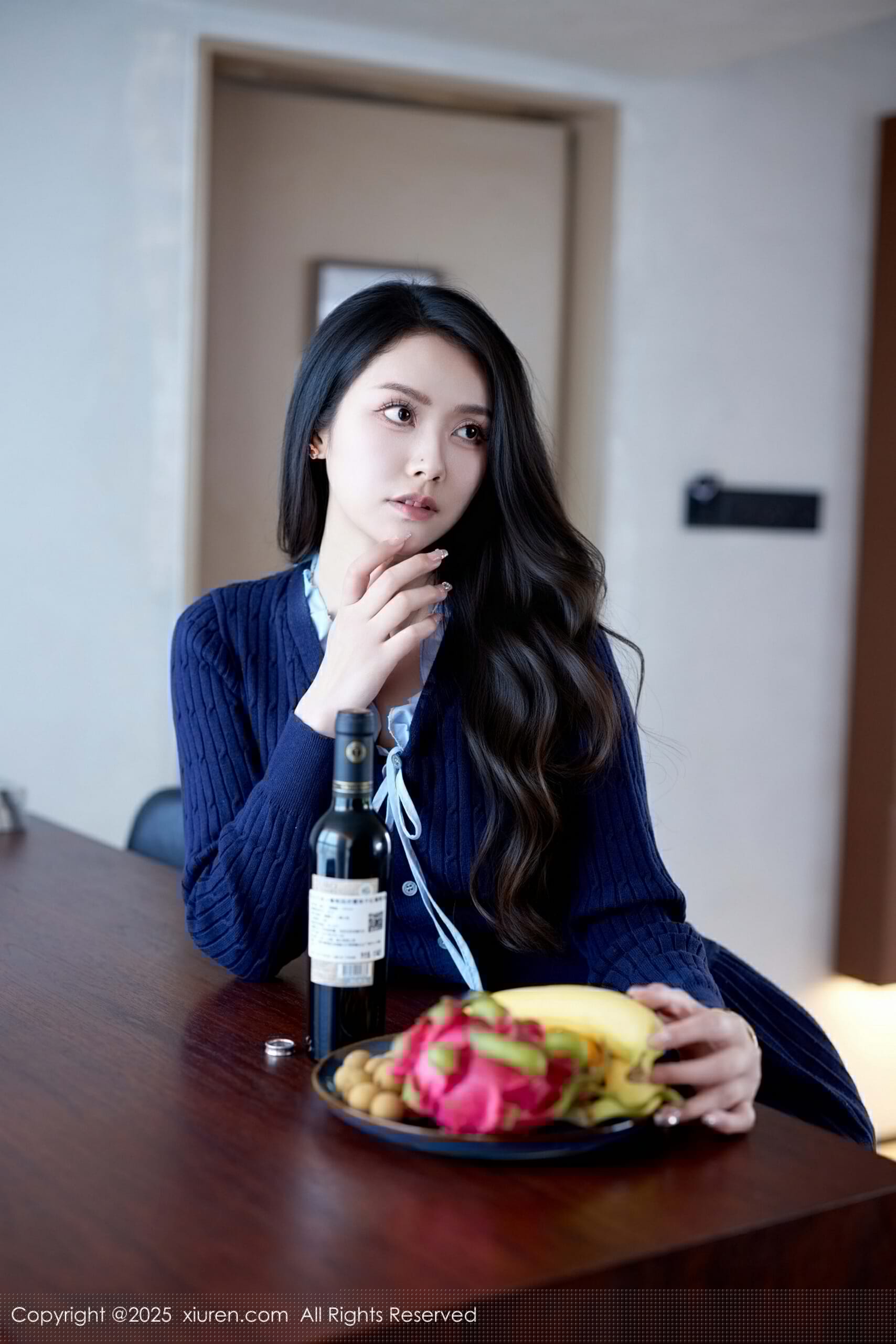 1P - [XiuRen秀人网] No.10242 方子萱 [97P]