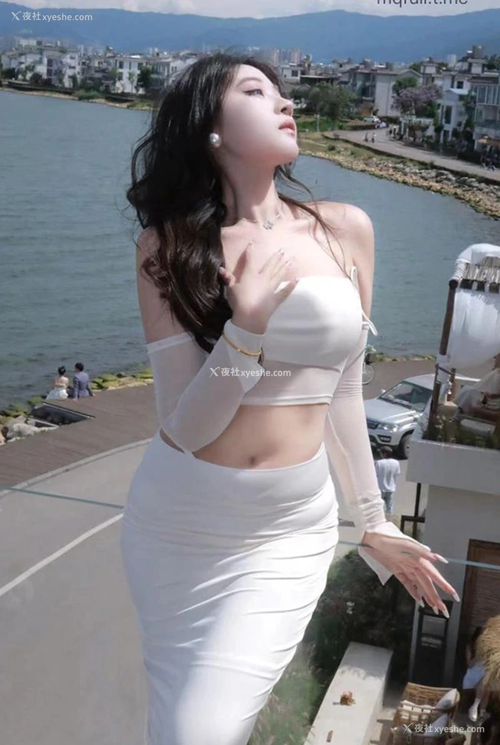 1P - 抖音网红美女@鹅鹅私拍铁粉诱惑 尺度合集