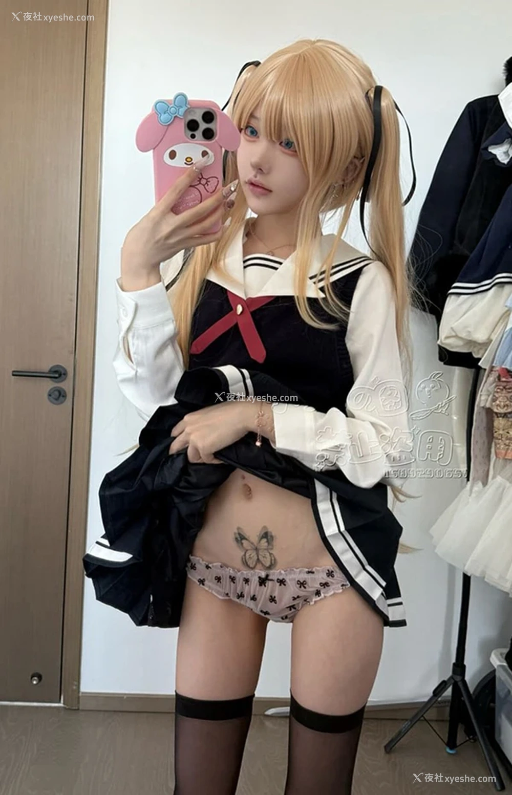 1P - 抖音12w粉福利姬@神再佑我璐酱 尺度合集2