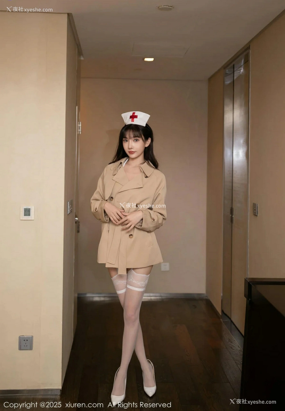 1P - [XiuRen秀人网] No.10252 陆萱萱 [81P]