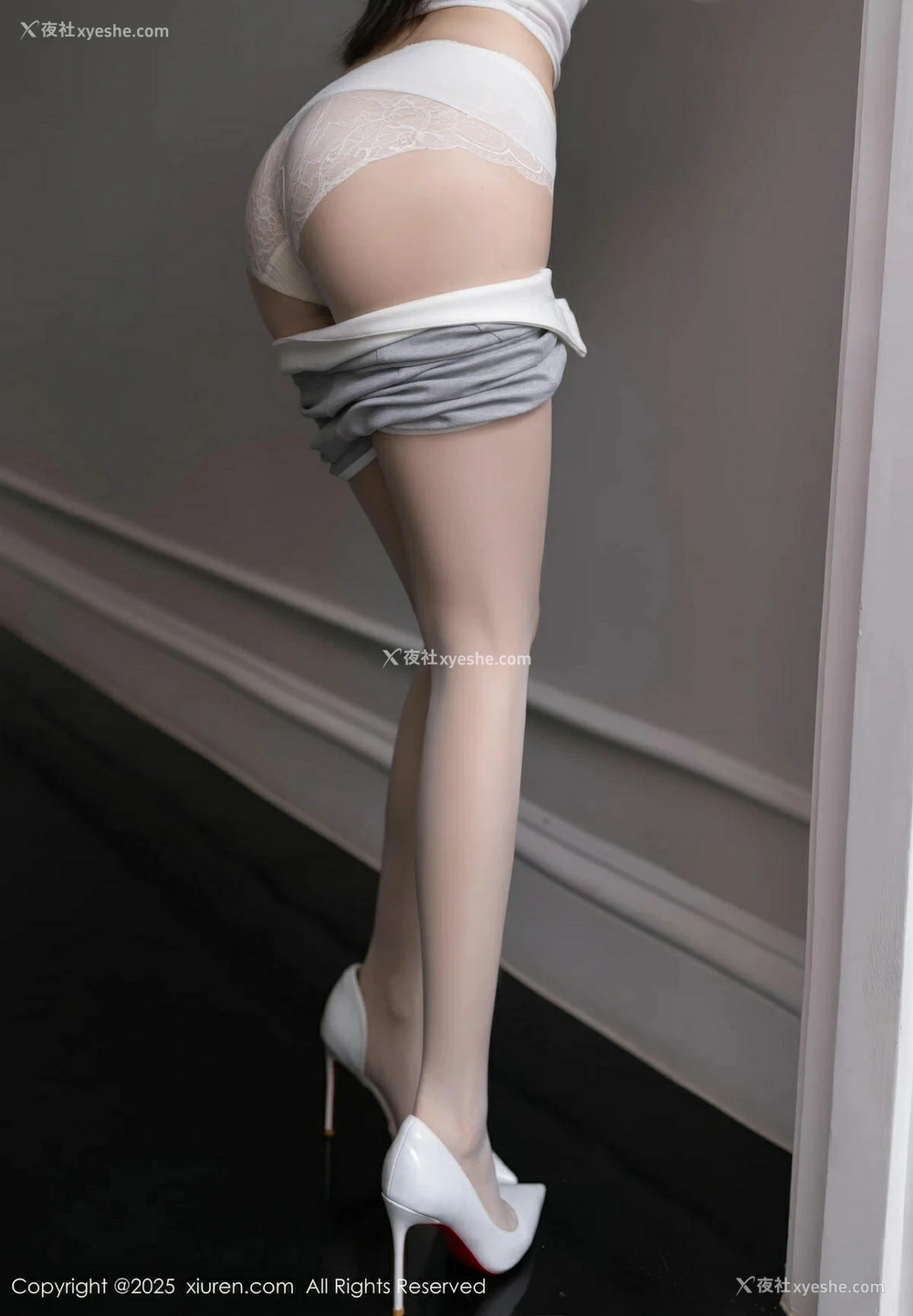 1P - [XiuRen秀人网] No.10261 鱼子酱Fish [81P]