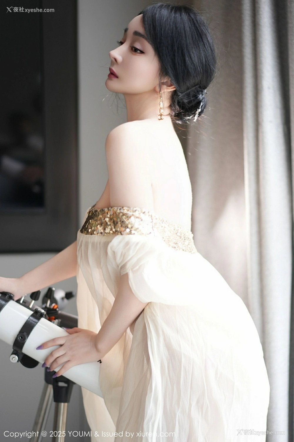 1P - [YOUMI尤蜜荟] VOL.1132 允爾 [63P]