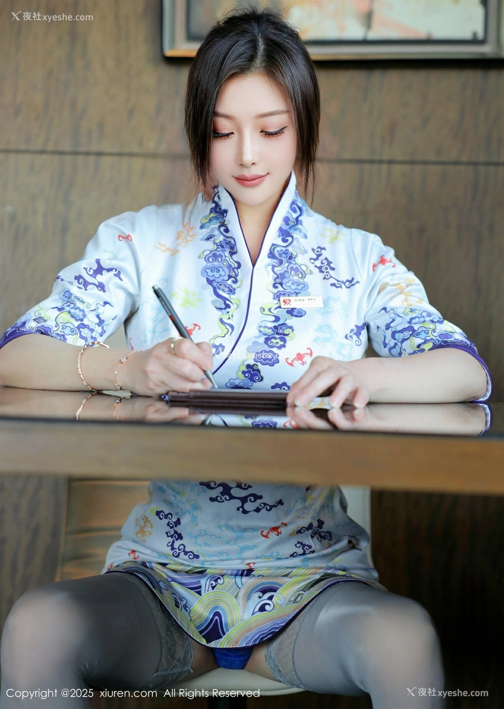 1P - [XiuRen秀人网] No.10273 苏一诺 [80P]