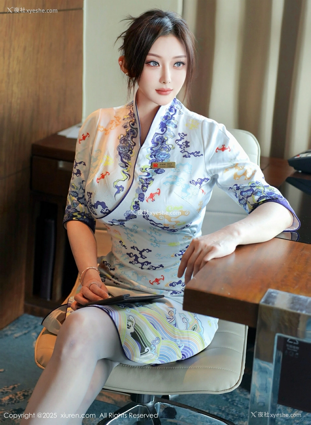 1P - [XiuRen秀人网] No.10273 苏一诺 [80P]