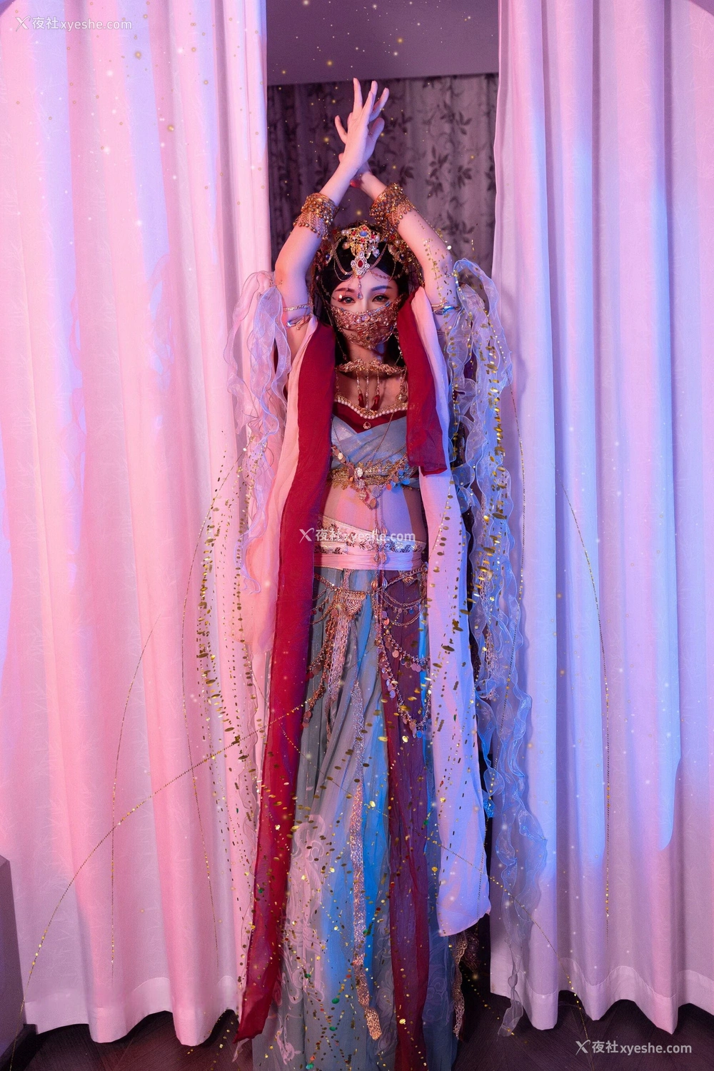 1P - 秀人网 新晋美模 不吃冰淇淋 首套作品 – 内购无水印《芭比娃娃敦煌飞天》 [93P]