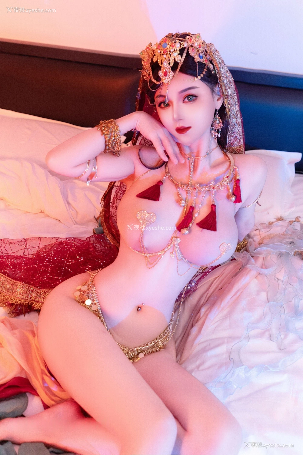 1P - 秀人网 新晋美模 不吃冰淇淋 首套作品 – 内购无水印《芭比娃娃敦煌飞天》 [93P]