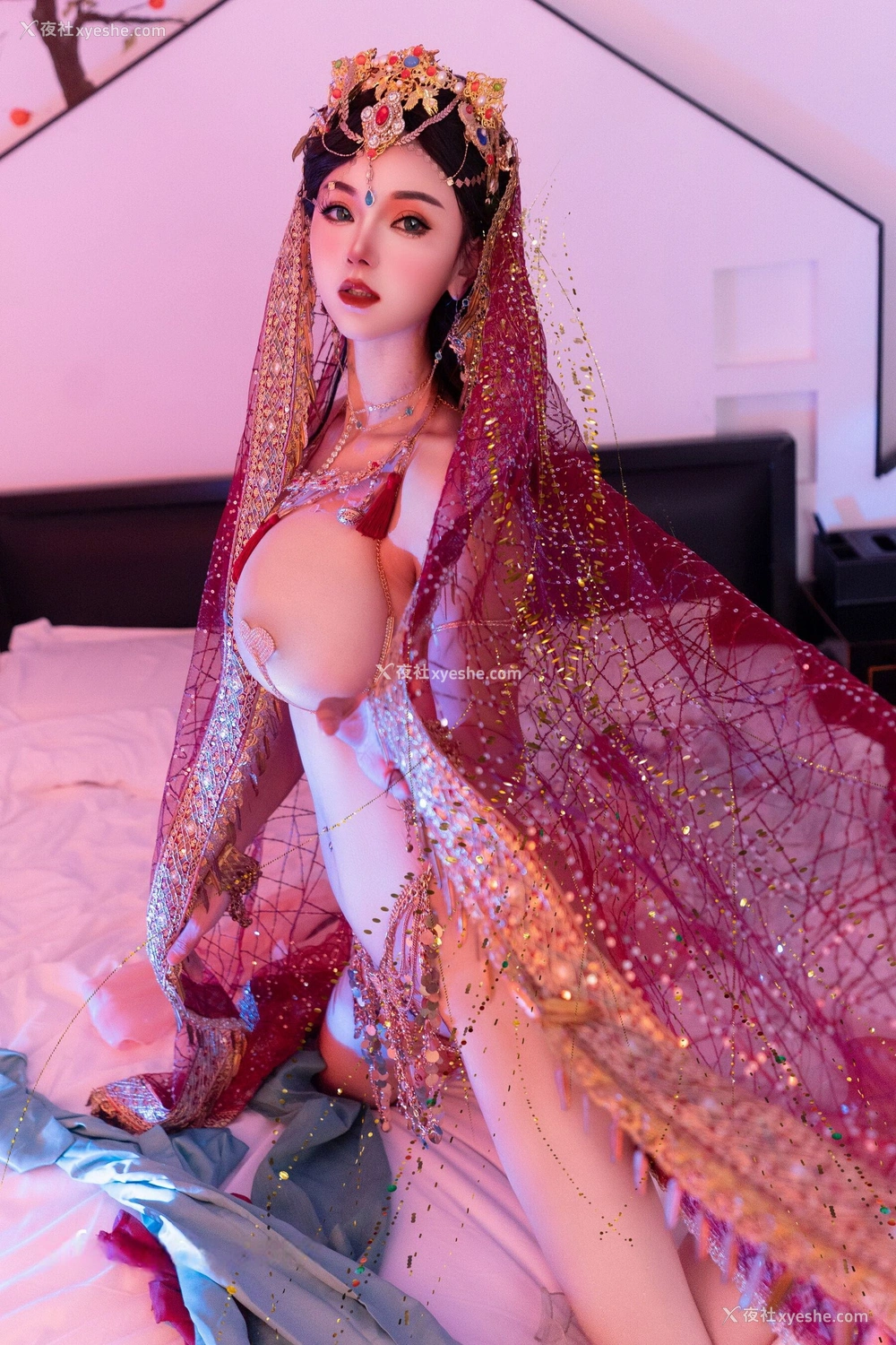 1P - 秀人网 新晋美模 不吃冰淇淋 首套作品 – 内购无水印《芭比娃娃敦煌飞天》 [93P]