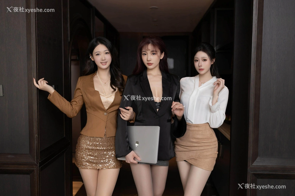 1P - 秀人网 美女名模 小逗逗 & 陆萱萱 & 唐安琪 – 内购无水印完整版《三美拉拉床上恣情》 [109P]