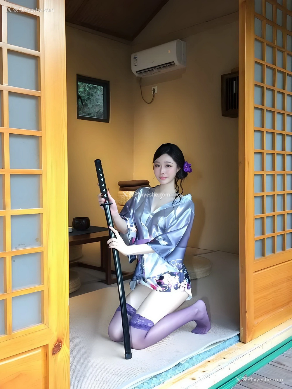 1P - 秀人网 美女名模 小逗逗 – 内购最新不上架无水印《武士与花的幻想》 [160P]